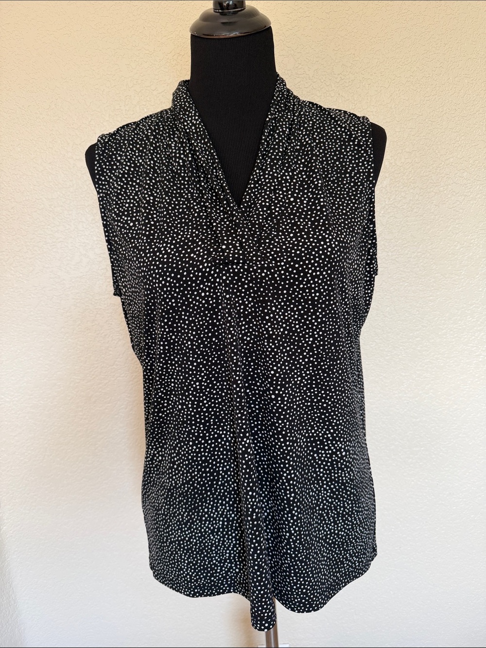 Anne Klein Black and White Polka Dot Sleeveless V-Neck Top